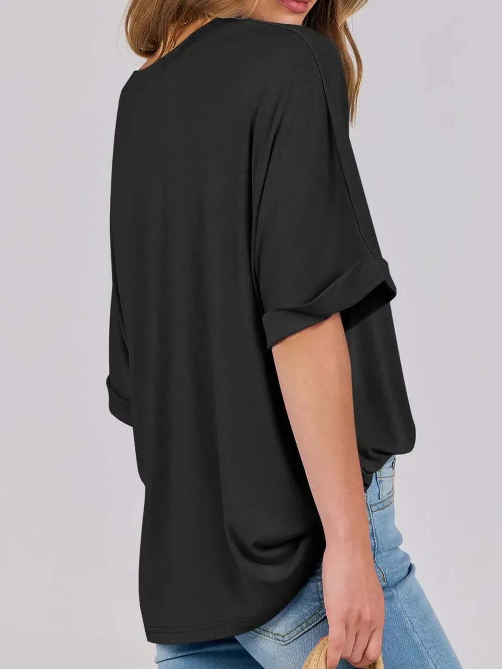 black-classic-crew-neck-short-sleeve-t-shirt.webp