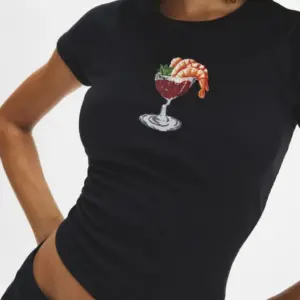 Women's Noir Graphic Crew-Neck Tee